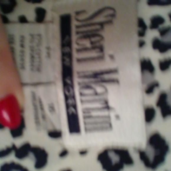 Vest - Picture 2 of 2